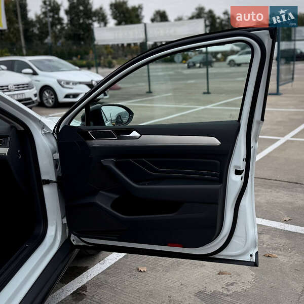Универсал Volkswagen Passat Alltrack 2021 в Киеве фото 22 Универсал Volkswagen Passat Alltrack 2021 в Киеве