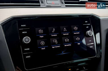 Универсал Volkswagen Passat Alltrack 2021 в 
