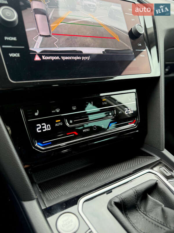 Универсал Volkswagen Passat Alltrack 2021 в Киеве фото 36 Универсал Volkswagen Passat Alltrack 2021 в Киеве