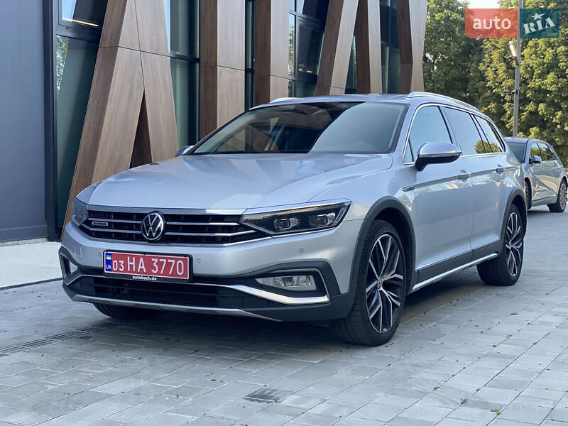 Универсал Volkswagen Passat Alltrack 2021 в Луцке