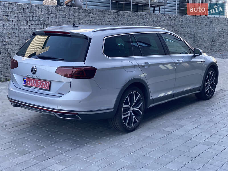 Универсал Volkswagen Passat Alltrack 2021 в Луцке