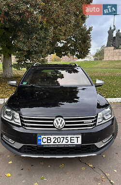 Универсал Volkswagen Passat Alltrack 2012 в 