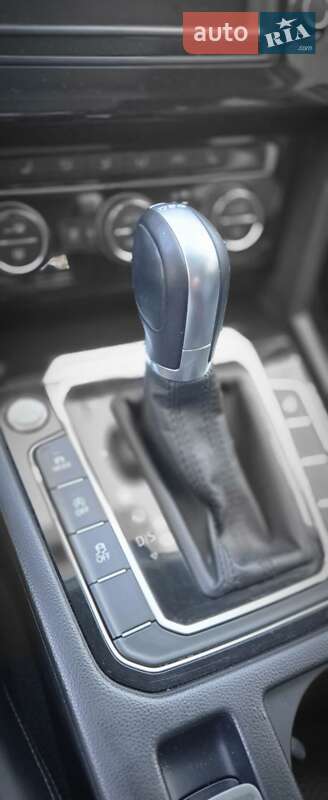 Универсал Volkswagen Passat Alltrack 2017 в Львове фото 47 Универсал Volkswagen Passat Alltrack 2017 в Львове