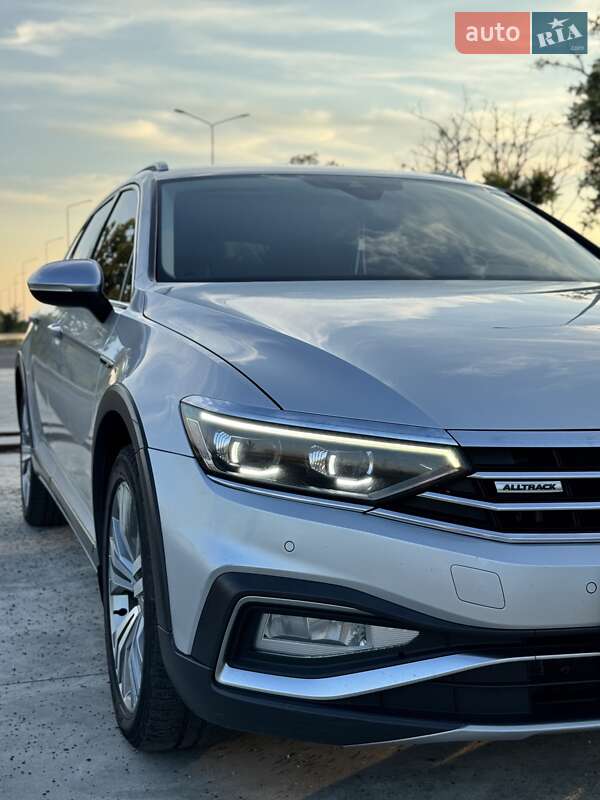 Універсал Volkswagen Passat Alltrack 2019 в Києві