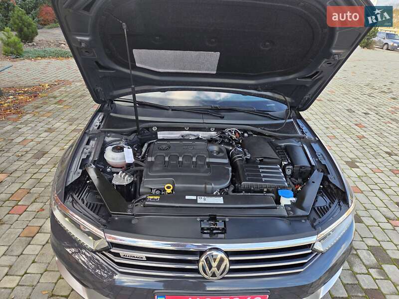 Універсал Volkswagen Passat Alltrack 2018 в Нововолинську