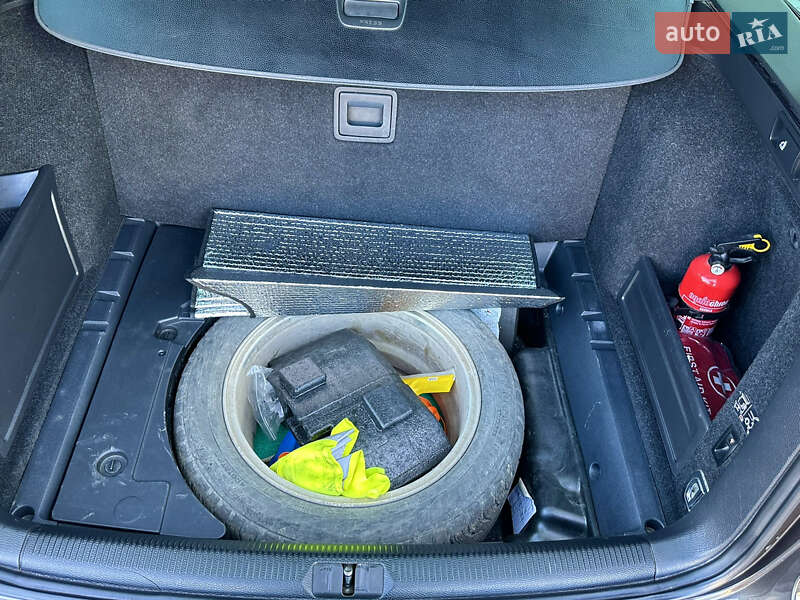 Универсал Volkswagen Passat Alltrack 2013 в Дрогобыче