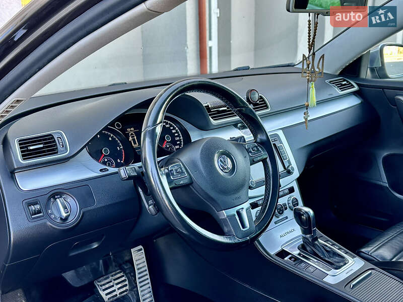Универсал Volkswagen Passat Alltrack 2013 в Дрогобыче