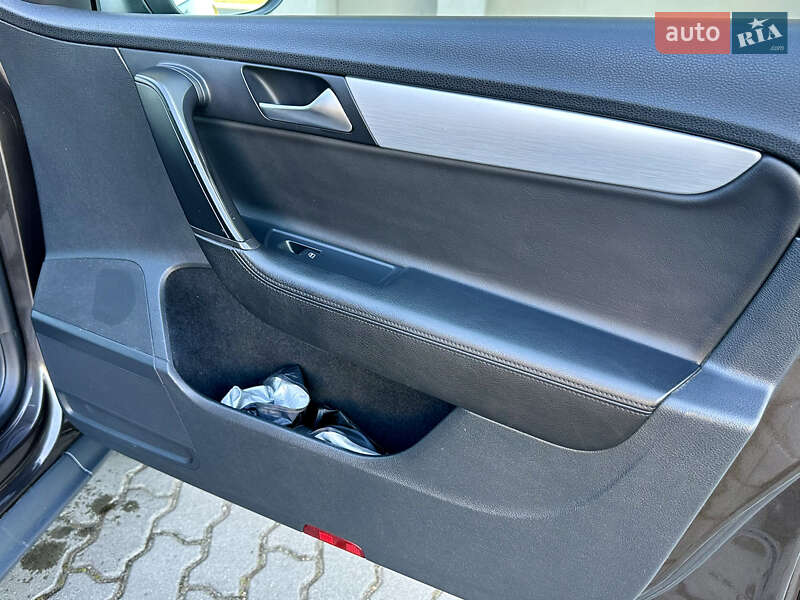 Универсал Volkswagen Passat Alltrack 2013 в Дрогобыче