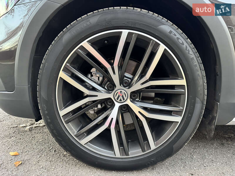 Універсал Volkswagen Passat Alltrack 2019 в Рівному