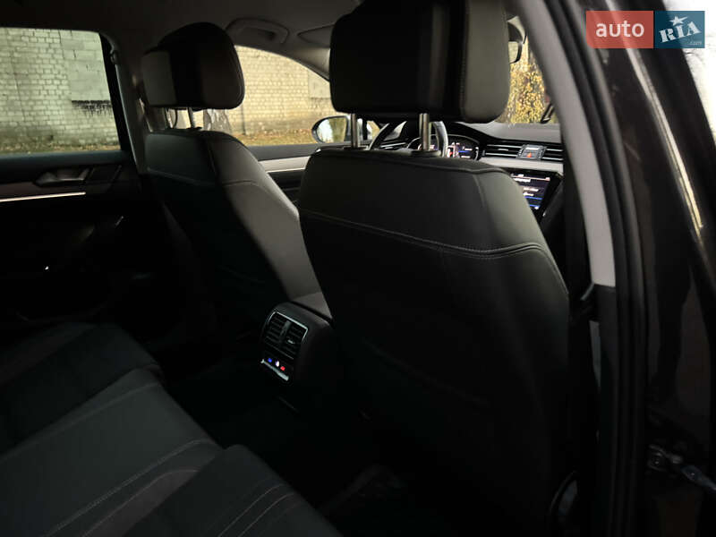 Універсал Volkswagen Passat Alltrack 2019 в Рівному