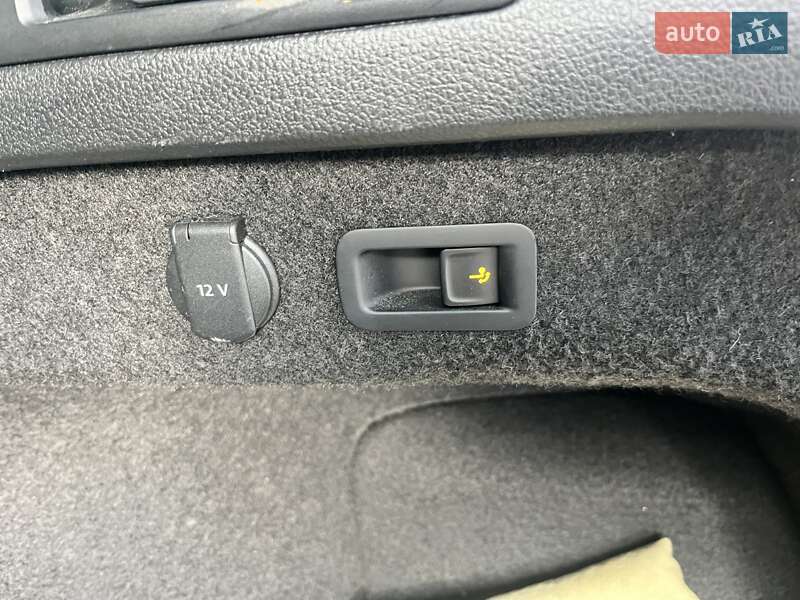 Універсал Volkswagen Passat Alltrack 2019 в Києві