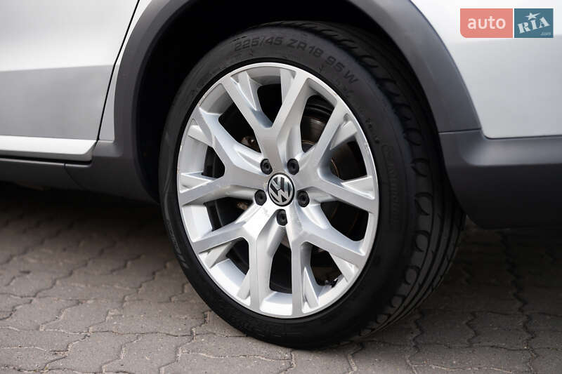 Универсал Volkswagen Passat Alltrack 2014 в Луцке