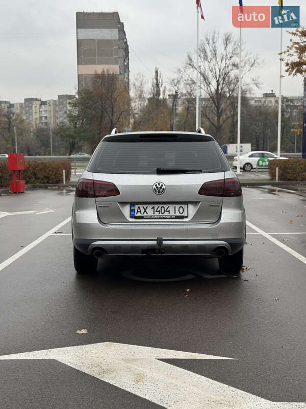 Универсал Volkswagen Passat Alltrack 2012 в Киеве