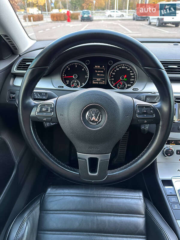 Универсал Volkswagen Passat Alltrack 2012 в Киеве