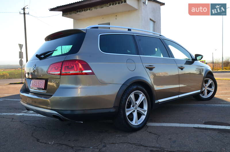 Универсал Volkswagen Passat Alltrack 2014 в Дрогобыче