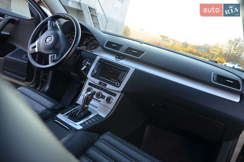 Универсал Volkswagen Passat Alltrack 2014 в Дрогобыче