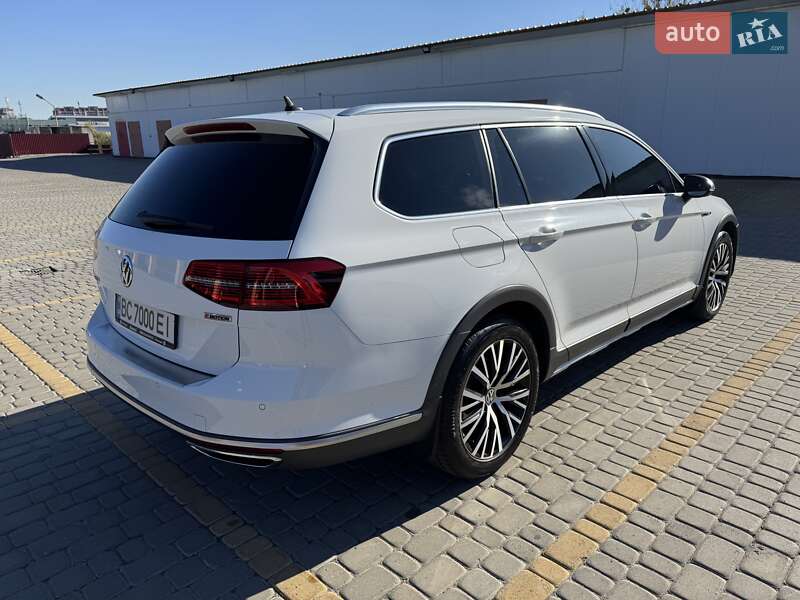 Універсал Volkswagen Passat Alltrack 2018 в Львові фото 6 Універсал Volkswagen Passat Alltrack 2018 в Львові