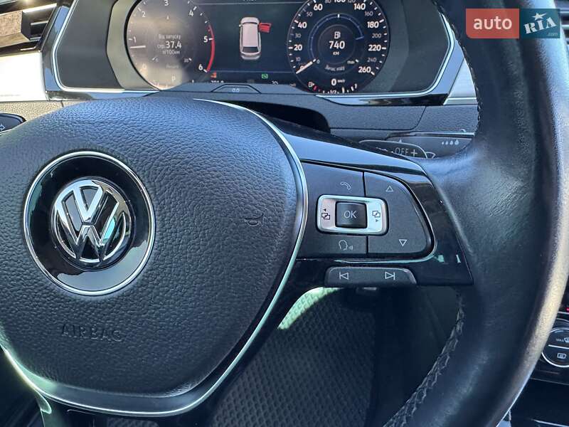 Універсал Volkswagen Passat Alltrack 2018 в Львові фото 35 Універсал Volkswagen Passat Alltrack 2018 в Львові