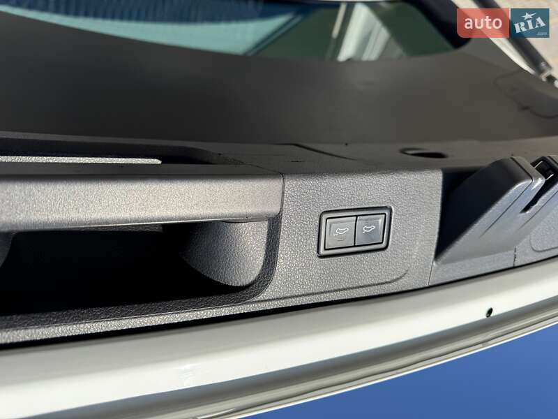 Універсал Volkswagen Passat Alltrack 2018 в Львові фото 50 Універсал Volkswagen Passat Alltrack 2018 в Львові