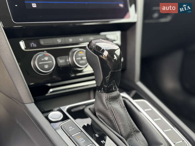 Универсал Volkswagen Passat Alltrack 2018 в Львове