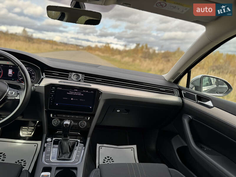 Универсал Volkswagen Passat Alltrack 2018 в Львове