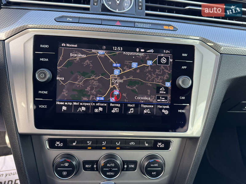 Универсал Volkswagen Passat Alltrack 2018 в Дубно