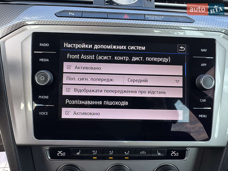 Универсал Volkswagen Passat Alltrack 2018 в Дубно