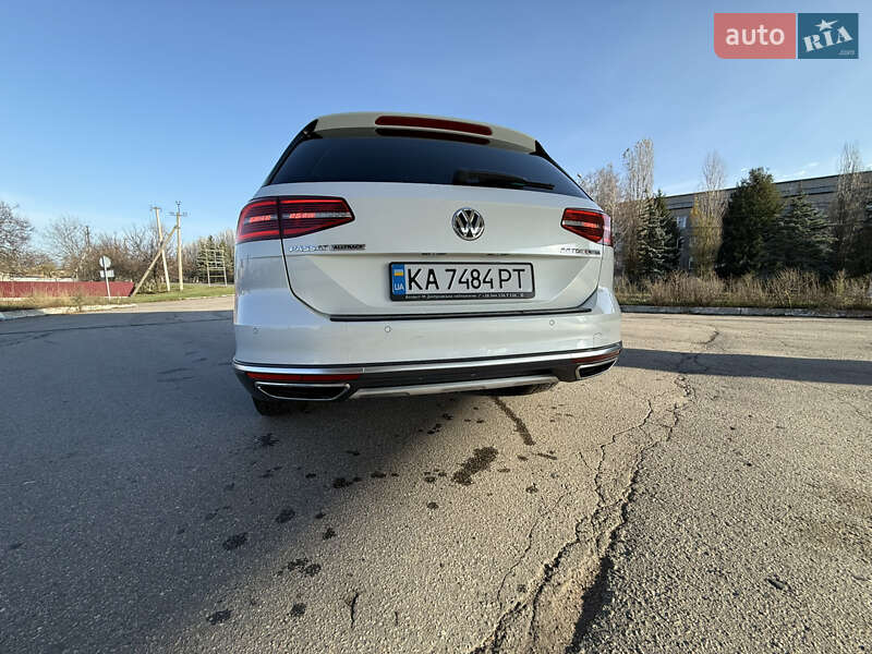 Универсал Volkswagen Passat Alltrack 2016 в Миргороде