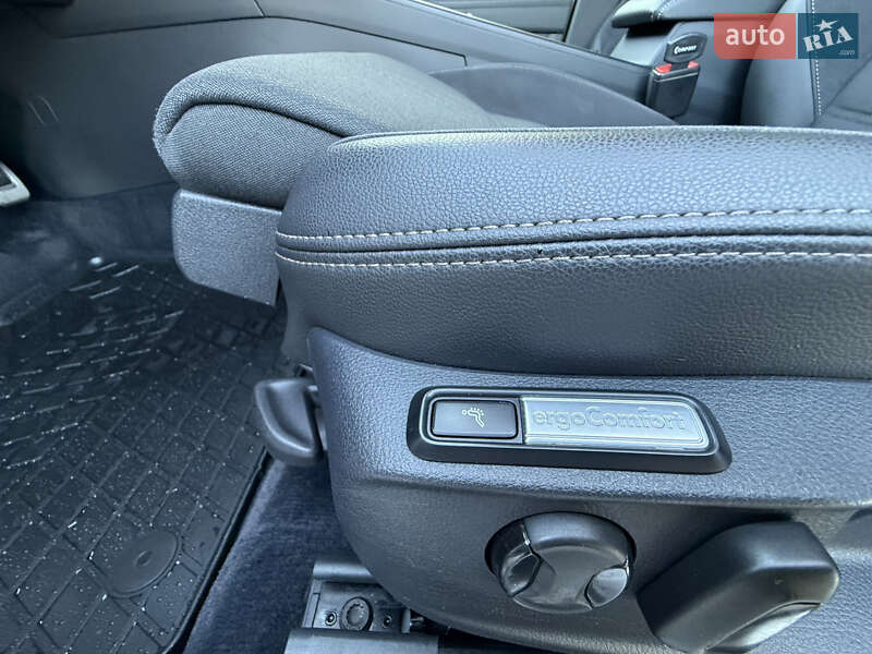 Универсал Volkswagen Passat Alltrack 2016 в Миргороде