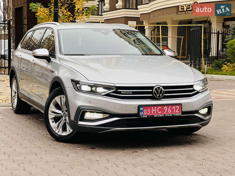 Универсал Volkswagen Passat Alltrack 2020 в Киеве фото 5 Универсал Volkswagen Passat Alltrack 2020 в Киеве