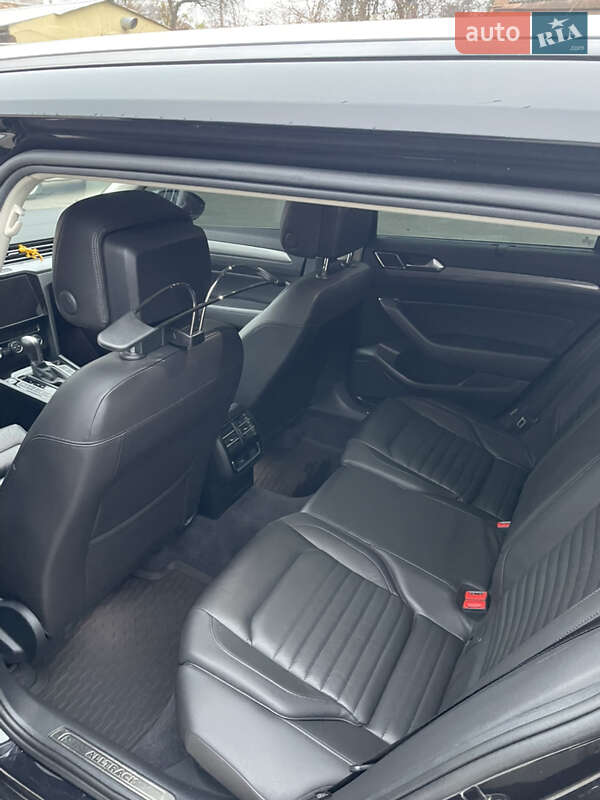 Универсал Volkswagen Passat Alltrack 2018 в Харькове фото 34 Универсал Volkswagen Passat Alltrack 2018 в Харькове