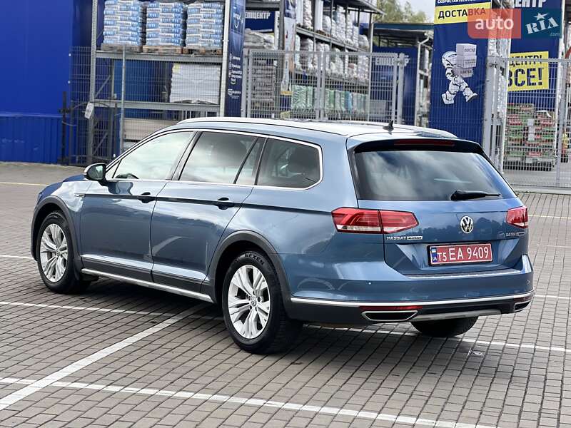 Универсал Volkswagen Passat Alltrack 2017 в Дубно
