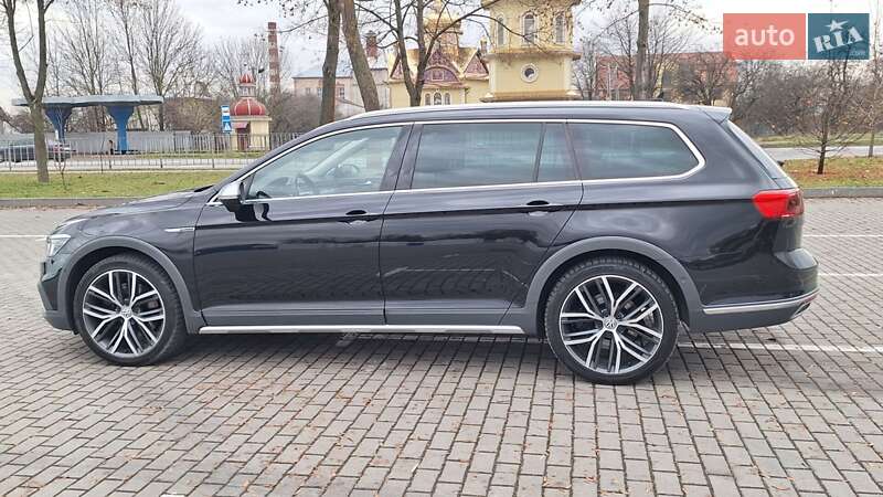 Универсал Volkswagen Passat Alltrack 2020 в Коломые