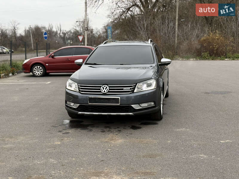 Универсал Volkswagen Passat Alltrack 2014 в Казатине