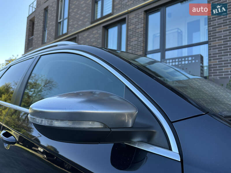 Универсал Volkswagen Passat Alltrack 2014 в Львове