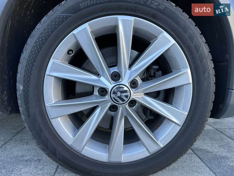 Универсал Volkswagen Passat Alltrack 2014 в Львове