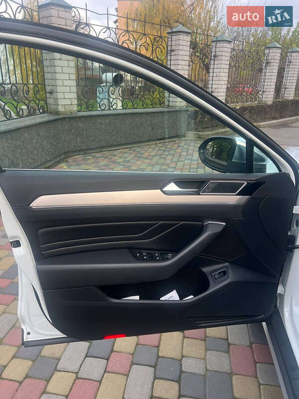 Универсал Volkswagen Passat Alltrack 2022 в Черкассах