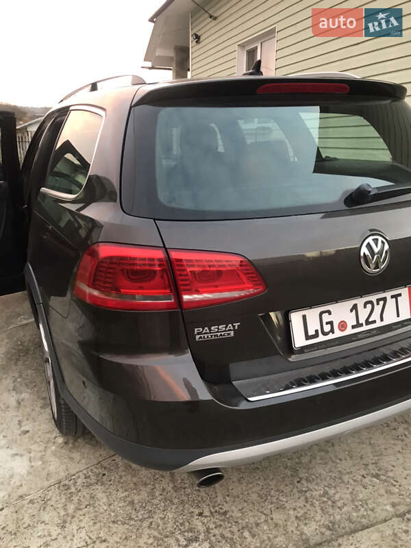 Універсал Volkswagen Passat Alltrack 2013 в Долині