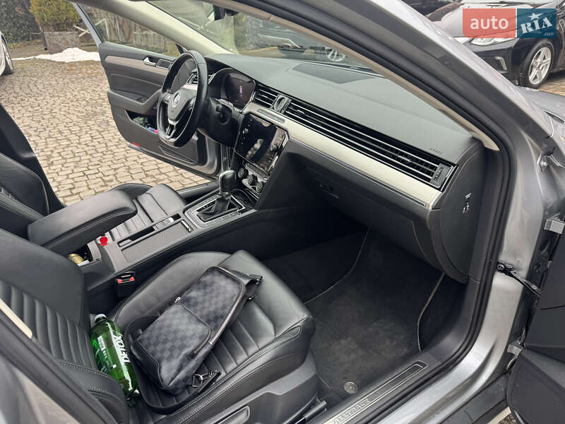 Універсал Volkswagen Passat Alltrack 2019 в Львові фото 23 Універсал Volkswagen Passat Alltrack 2019 в Львові