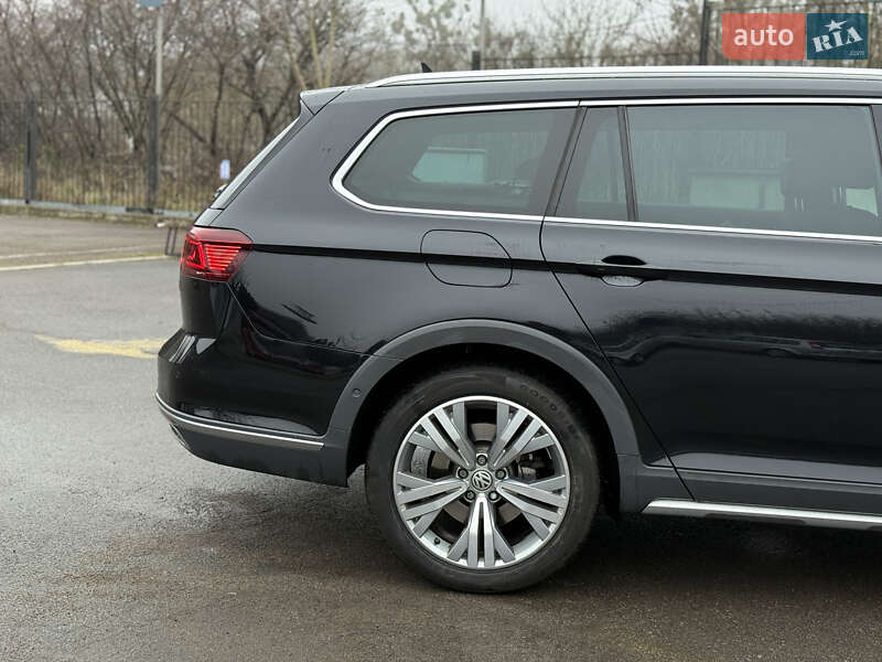 Універсал Volkswagen Passat Alltrack 2020 в Рівному