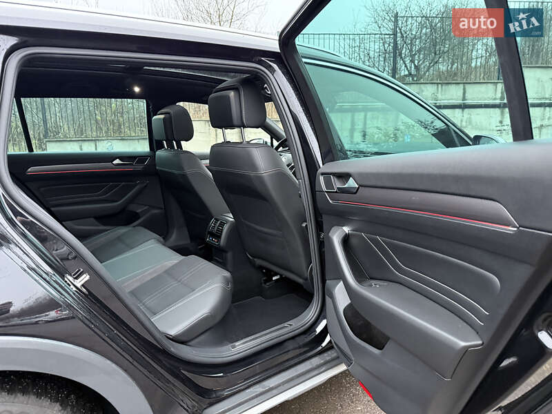 Універсал Volkswagen Passat Alltrack 2020 в Рівному