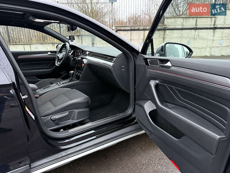 Універсал Volkswagen Passat Alltrack 2020 в Рівному