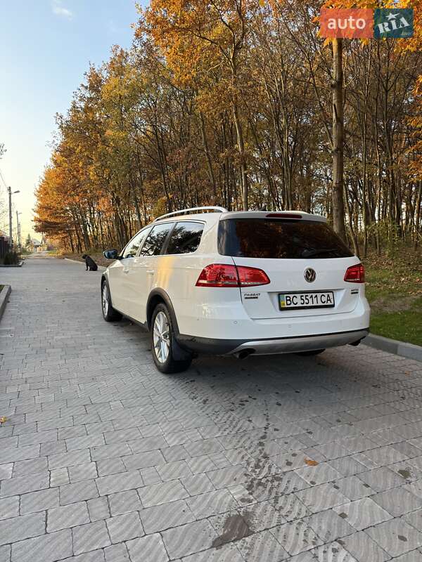 Универсал Volkswagen Passat Alltrack 2013 в Львове