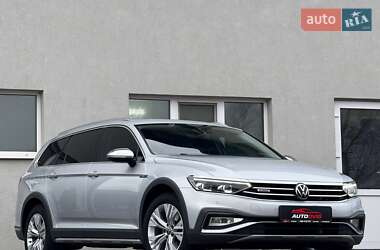 Универсал Volkswagen Passat Alltrack 2020 в Луцке