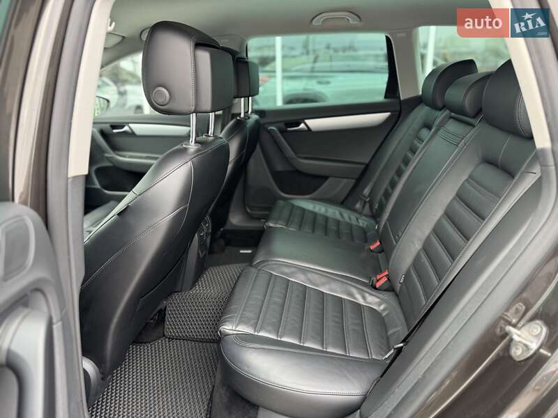 Универсал Volkswagen Passat Alltrack 2013 в Киеве фото 9 Универсал Volkswagen Passat Alltrack 2013 в Киеве