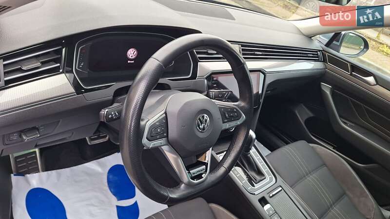Универсал Volkswagen Passat Alltrack 2020 в Коломые