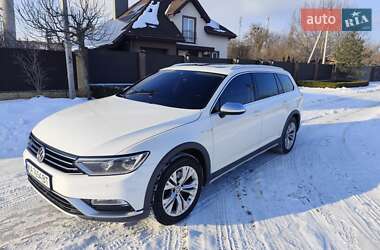Универсал Volkswagen Passat Alltrack 2016 в Прилуках
