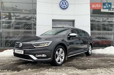 Універсал Volkswagen Passat Alltrack 2018 в Львові