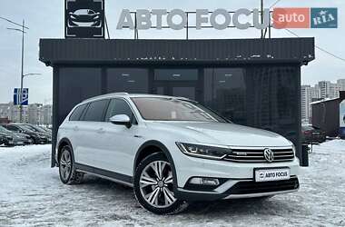 Универсал Volkswagen Passat Alltrack 2017 в Киеве