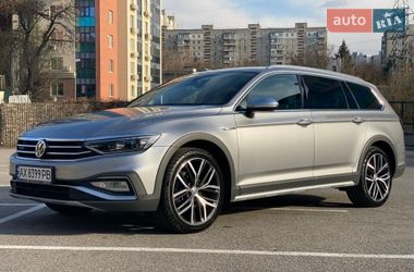 Универсал Volkswagen Passat Alltrack 2020 в Киеве